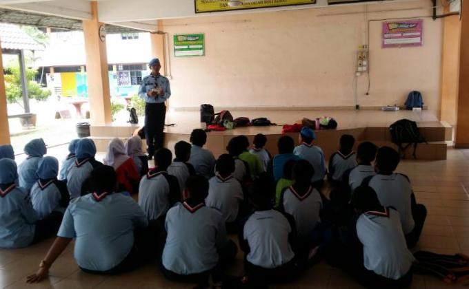 Perjumpaan mingguan Pengakap : Pengenalan Pengakap 