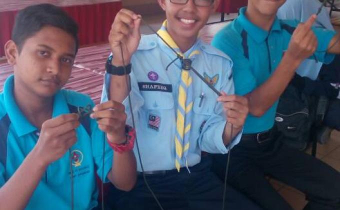 Perjumpaan mingguan Pengakap : Latihan ikatan dan simpulan