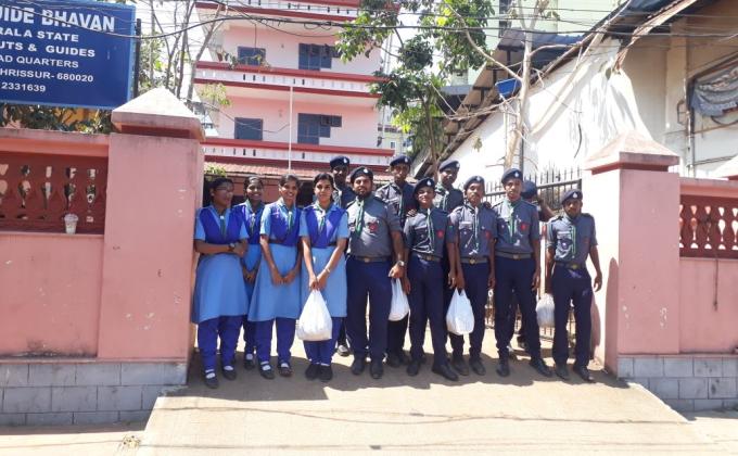 Food packet distribution 