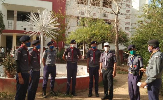 जिला कलेक्ट्री मे सेवा कार्य