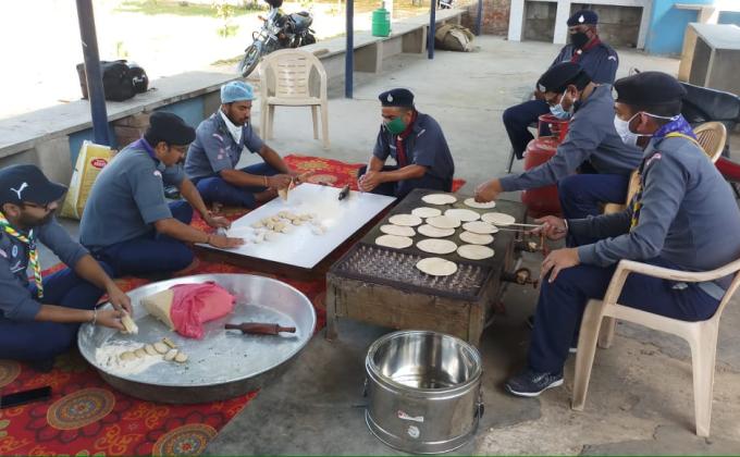 जरूरतमंद लोगों के लिए स्काउट रसोई का शुभारंभ 