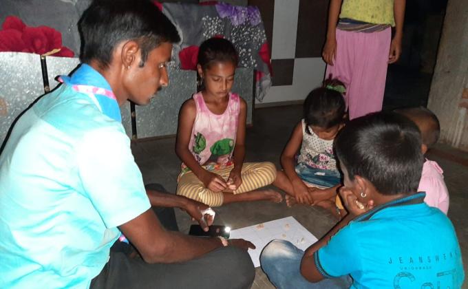 समूह (C):अर्थ आवर # ब्लांग नंबर 3: रात में खेल 