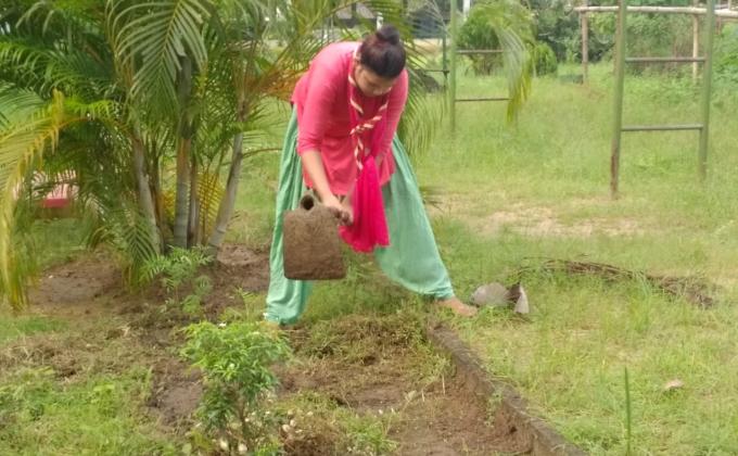 Cleaning the advanture base site of stc Bargaon ITI.