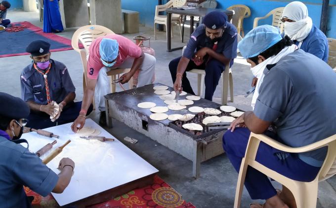 जरूरतमंद लोगो के लीऐ स्काउट रसोई 