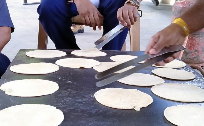 जरूरतमंद लोगों के लीऐ स्काउट रसोई का संचालन 