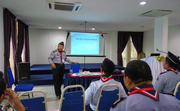 Kursus Protokol dan Etiket Social 2016