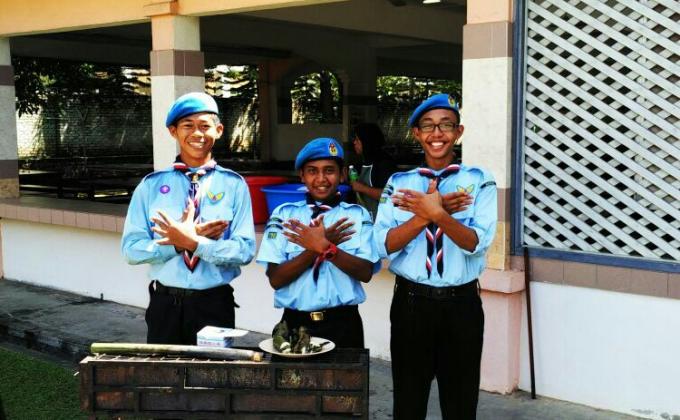 Perjumpaan mingguan pengakap : Latihan membuat masakan rimba