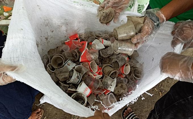 প্লাস্টিক বর্জ্য নিরসন ক্যাম্পিং 