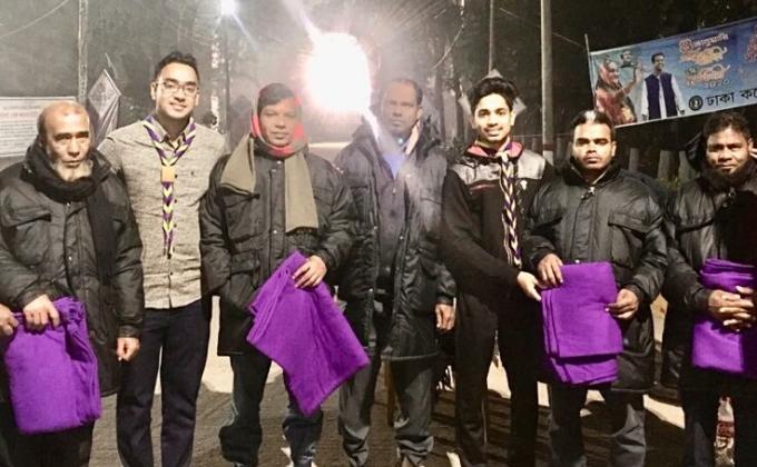 ‘রোভার স্কাউট সদস্যদের ব্যাক্তিগত উদ্যোগে শীতার্তদের মাঝে শীতবস্ত্র বিতরণ’