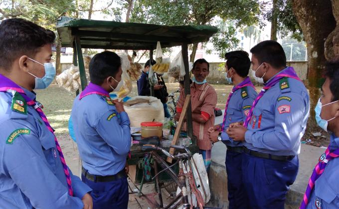 ২০ টি পরিবারকে প্লাস্টিকের পুনঃব্যাবহার আইডিয়া শেয়ার করা    