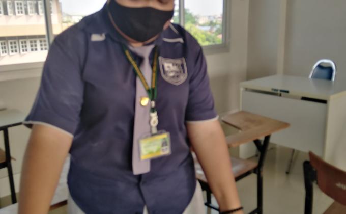 ช่วยเพื่อนๆทำความสะอาด​ห้องเรียน