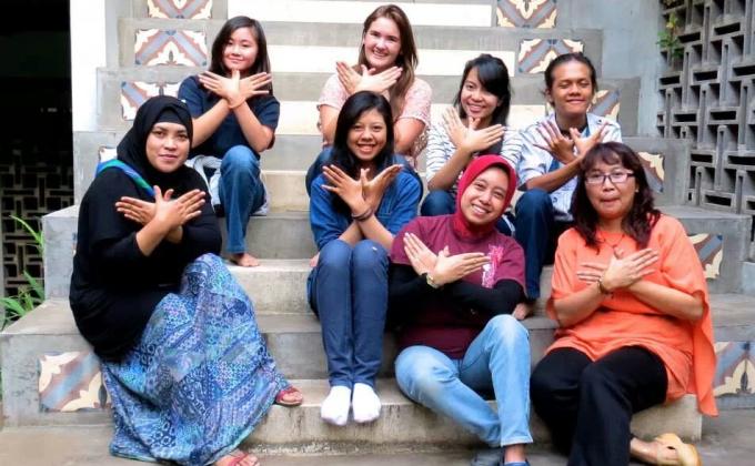 Group of English Speaking Every Thursday Afternoon for Anyone Who Wants to Practice Their English