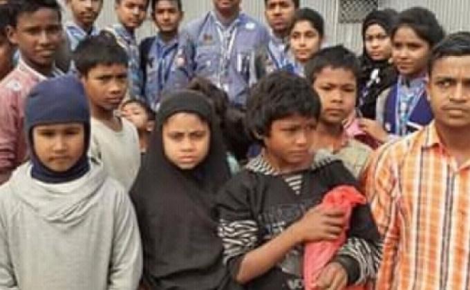 অসহায় মানুষদের মাঝে শীত বস্ত্র বিতরণ

