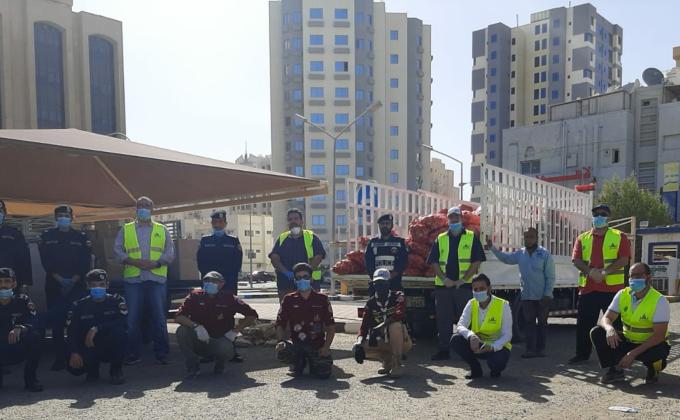 المساهمة في توزيع السلال الغذائية