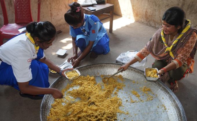 The Rovers & Rangers of Bargaon ITI Unit of Odisha State Bharat Scouts & Guides Distributed Cooked Food