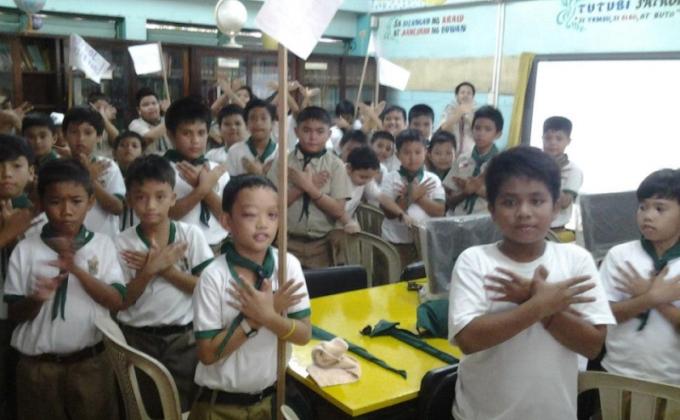 Scouts of Manuel L. Quezon Elementary School Supports Messengers of Peace