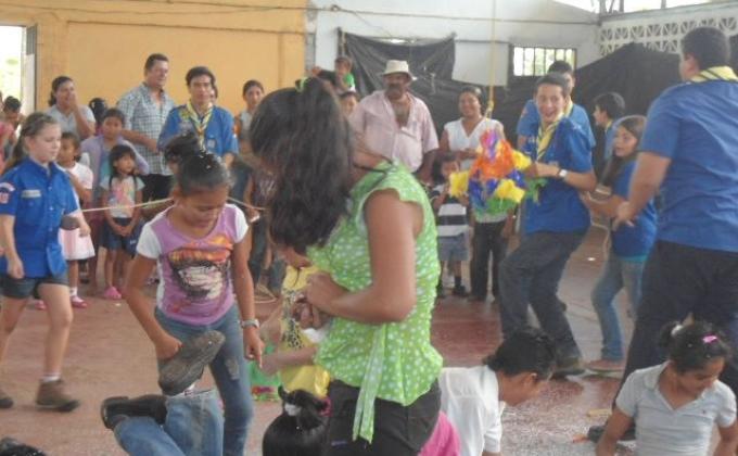 Una misión en navidad 2012