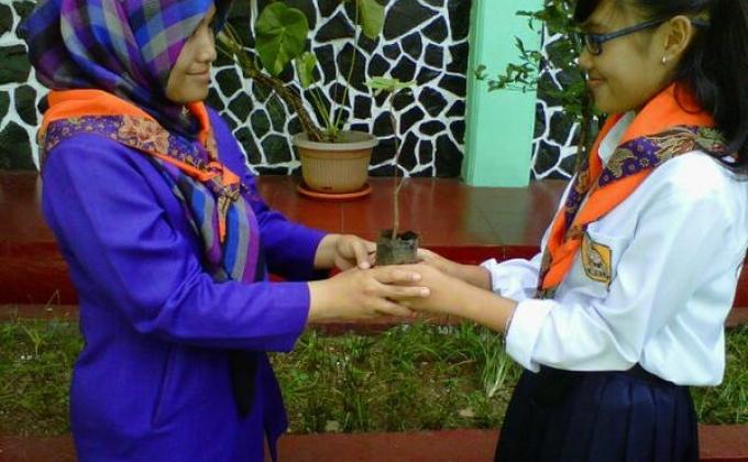 Prabuhi For Earth Program in Sukabumi Adopt Trees