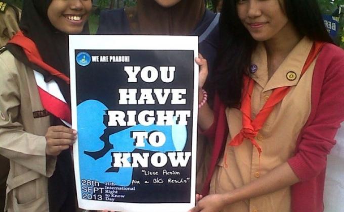 Prabuhi Campaign for Right To Know Day 2013