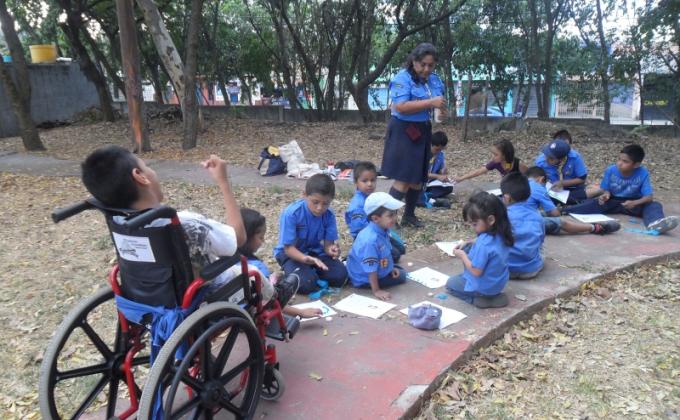 ELLOS TAMBIEN SON MENSAJEROS DE LA PAZ
