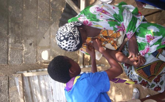 un signe de paix ,faisons comme eux