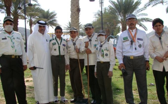 كشافة الفلاح في نظافة البلد الحرام 