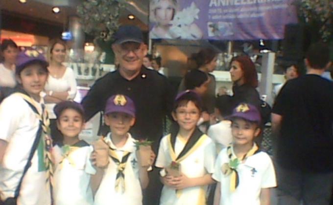 ARI ELEMENTERY SCHOOL AND THEIR GUIDES AND SCOUTS PLEDGING FOR A GREEN WORLD