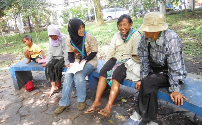 Read Stories & Poems to Homeless People