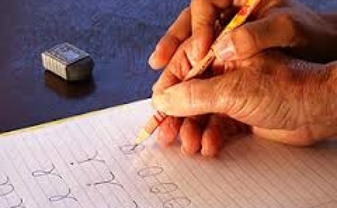 Un centenario para alfabetizar