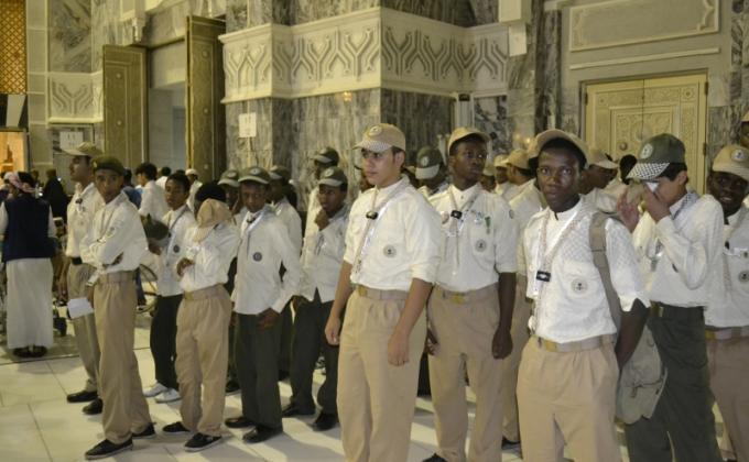 300 كشاف من تعليم مكة ينطلقون لخدمة المعتمرين بالمسجد الحرام الثلاثاء القادم