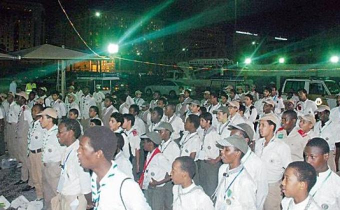 300 رسول سلام في خدمة زوار المسجد النبوي الشريف