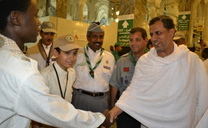 نائب رئيس الكشافة السعودية يزور رسل السلام المشاركين في خدمة الزوار والمعتمرين بمكة 