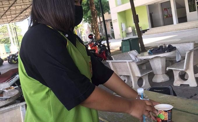 เก็บขยะ