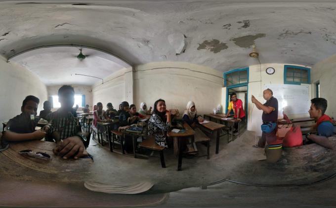 ক্রু মিটিং 