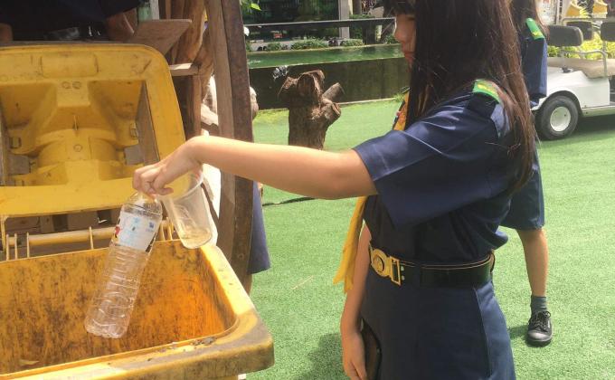 เก็บขยะ