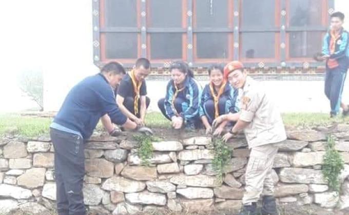 Garden maintenance 