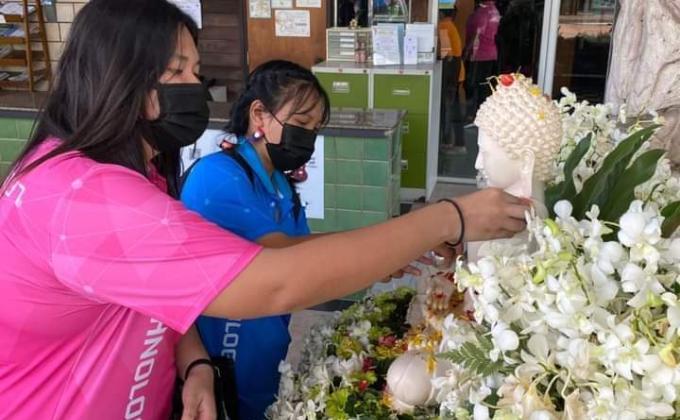 ส่งน้ำพระ วันสงกรานต์