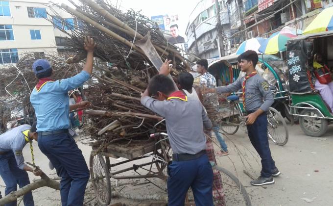 সমাজ সেবা কাজে অংশগ্রহণ 