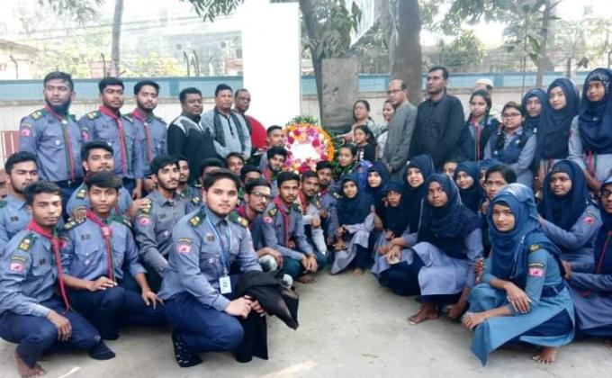 আন্তর্জাতিক মাতৃভাষা দিবসে শহীদ মিনারে স্বেচ্ছাসেবক হিসেবে দায়িত্ব পালন।