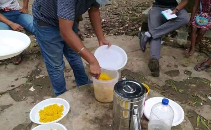 Food distribution to poor children 2020