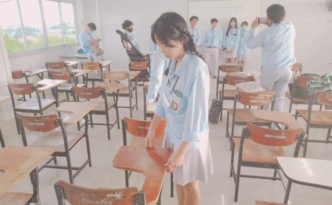 จัดโต๊ะ