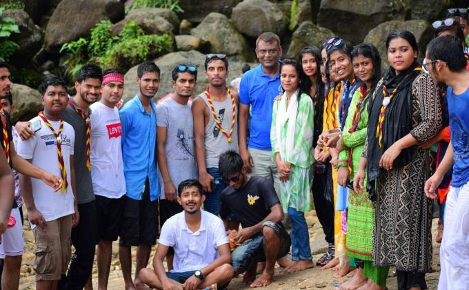 projek agihan makanan untuk gelandangan