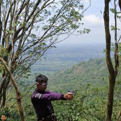 Profile picture for user ranuzebe